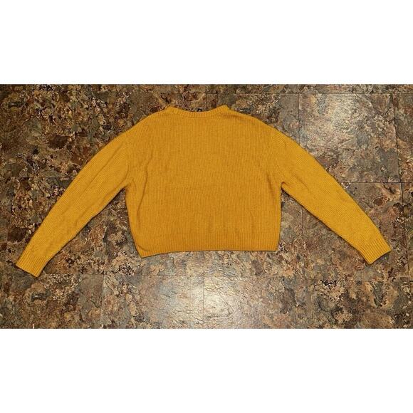 Divided H&M Yellow Crop Sweater Size Small - Picture 2 of 6